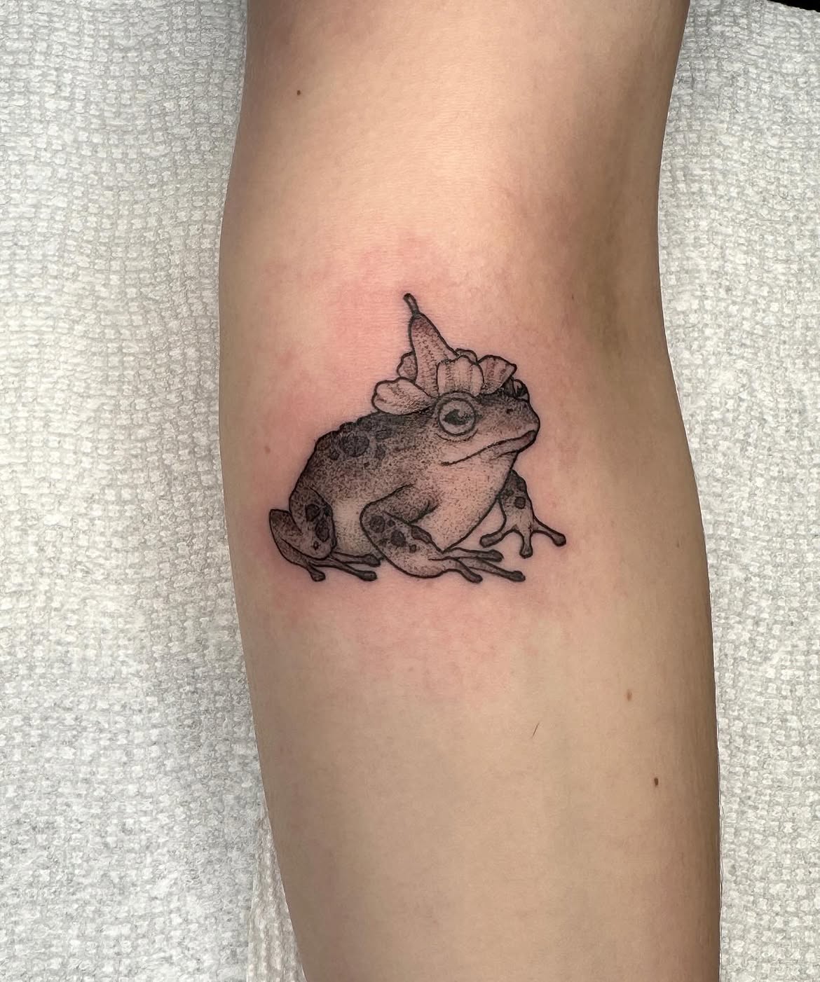 28 Frog Tattoo Ideas: Creative Designs From Tiny Frogs to Bold Tropical Art