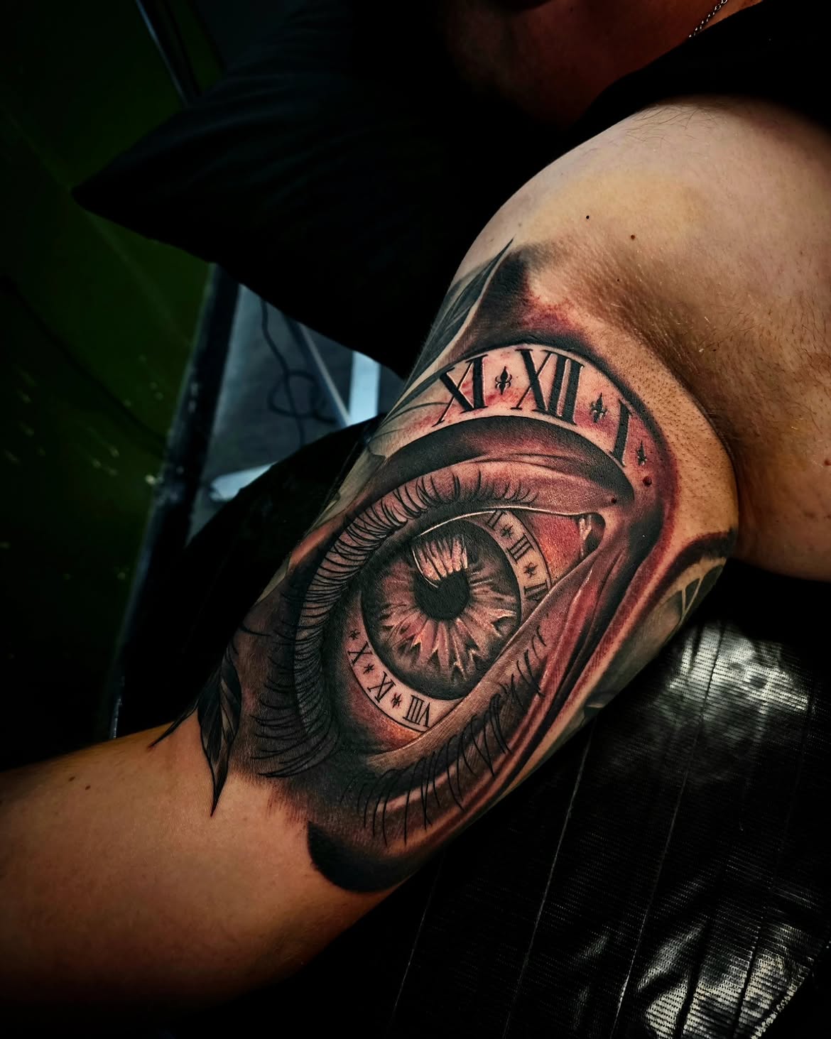29 Inner Bicep Tattoo Ideas: Meaningful, Feminine and Bold Designs