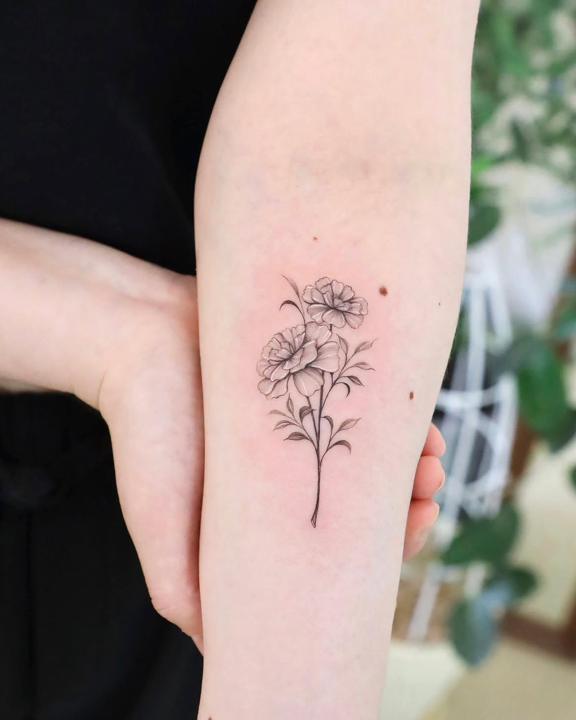 30 Marigold Tattoo Ideas 2026: Beautiful Floral Designs Full of Color and Meaning