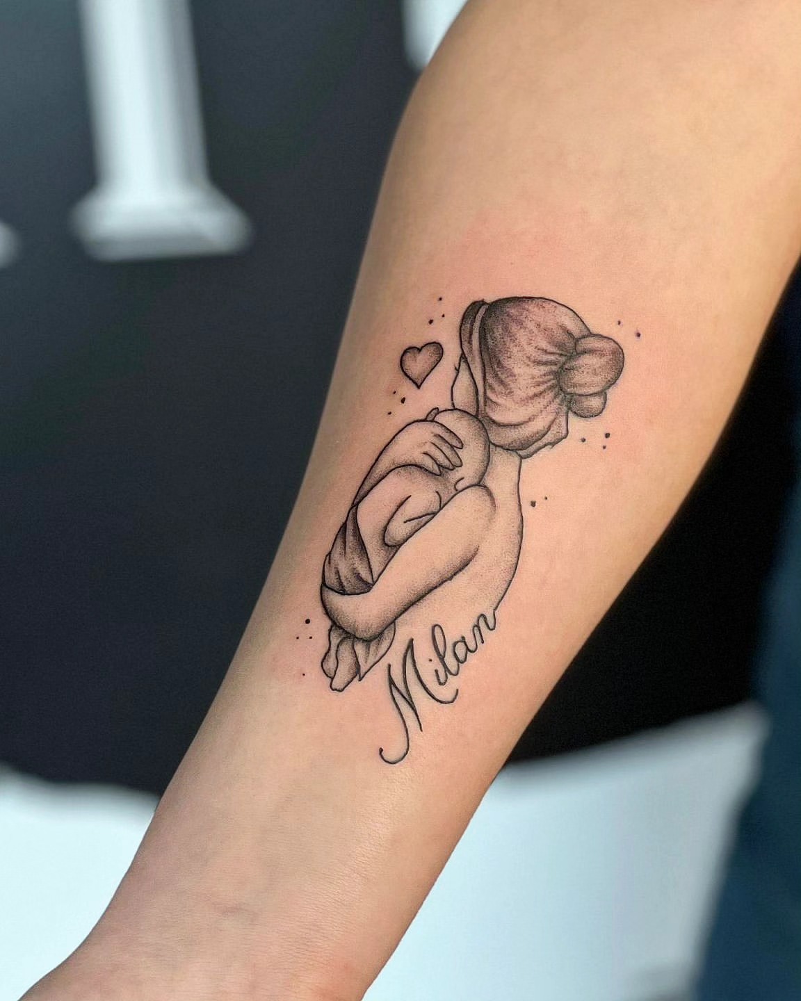 29 Mom Tattoo Ideas 2026: Meaningful Designs That Celebrate an Unbreakable Bond