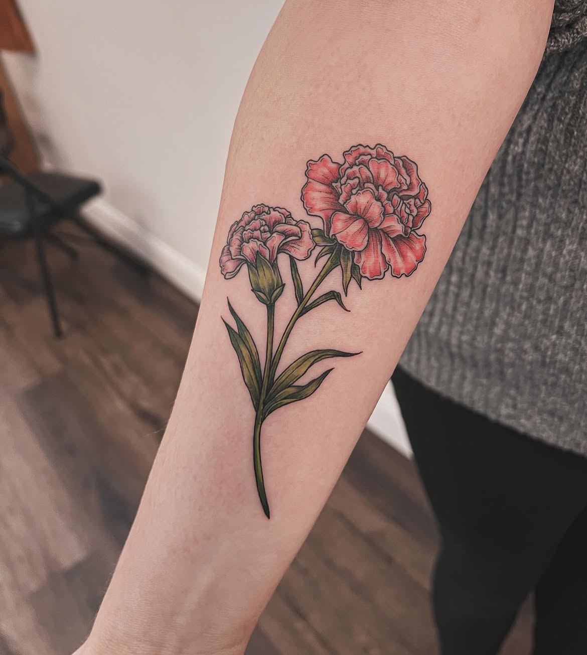 28 Carnation Tattoo Ideas 2026: Delicate Florals, Fine Lines, and Rich Red Ink