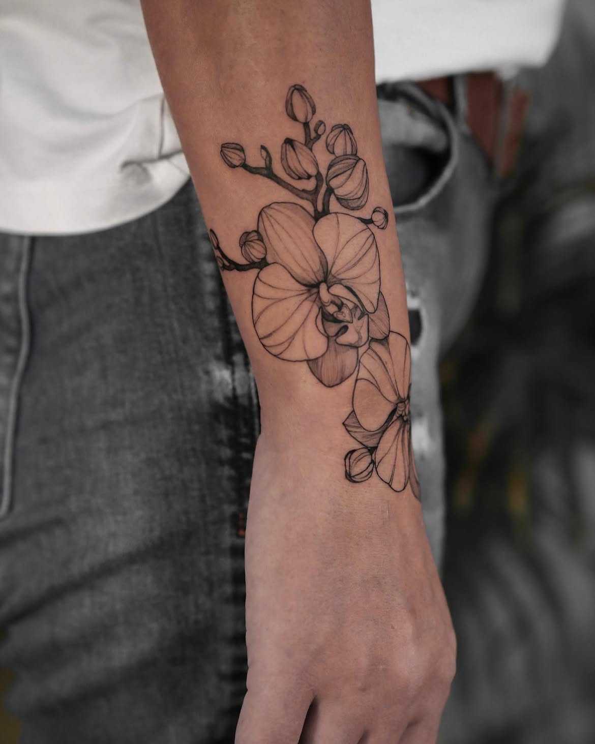 32 Wrist Tattoo Ideas 2026: Fine-Line, Floral and Wrap-Around Designs Worth Saving