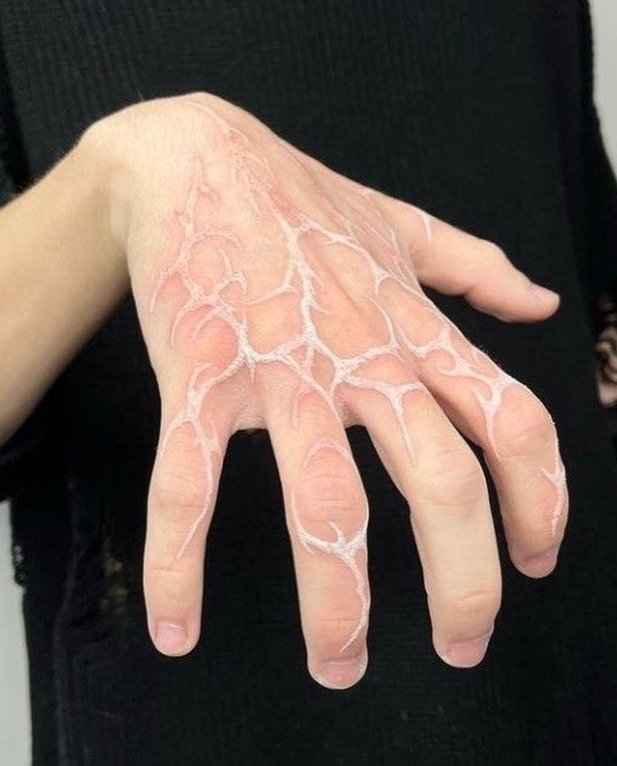 28 Scar Tattoo Ideas 2026: Creative Ways to Turn Scars Into Part of the Design