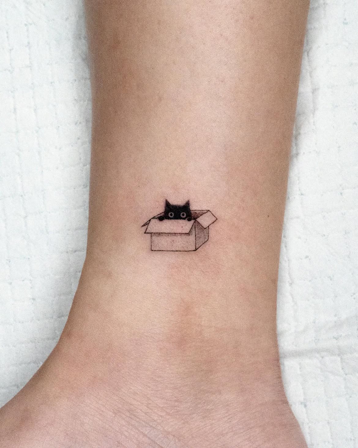 27 Black Cat Tattoo Ideas 2026: Playful, Minimalist and Mysterious Designs