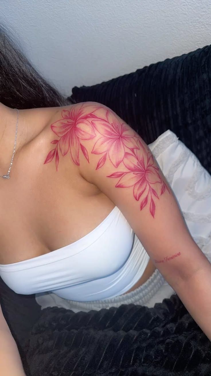 28 Red Ink Tattoo Ideas 2026: Fine Line Florals, Back Pieces and Feminine Designs