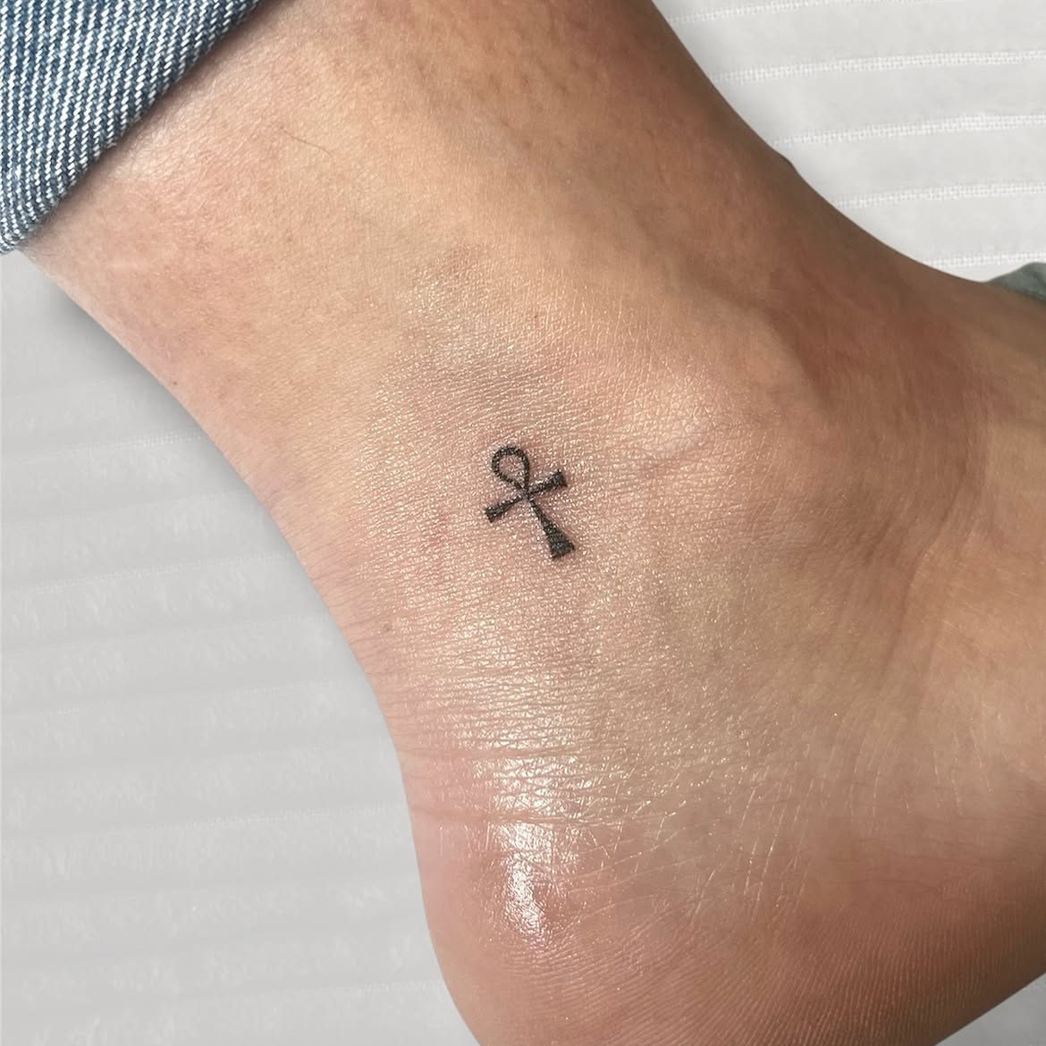 27 Ankh Tattoo Ideas: Meaningful Egyptian Designs for Every Placement