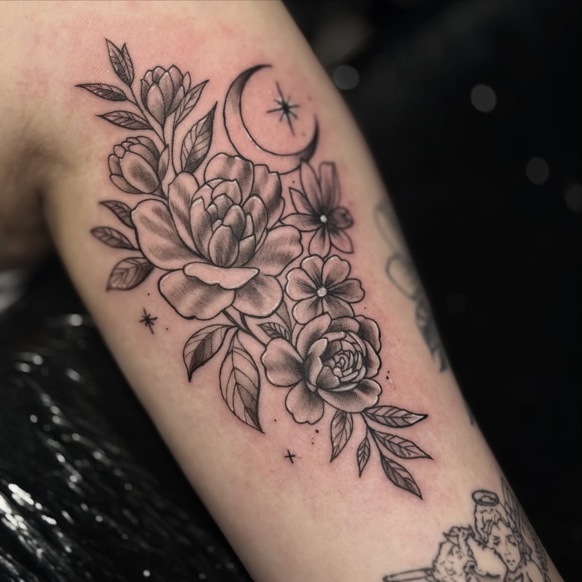 29 Inner Bicep Tattoo Ideas: Meaningful, Feminine and Bold Designs
