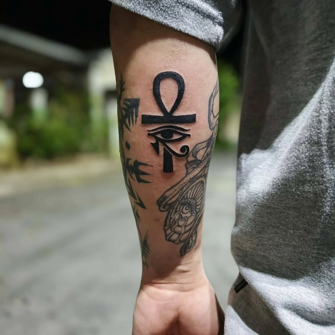 27 Ankh Tattoo Ideas: Meaningful Egyptian Designs for Every Placement