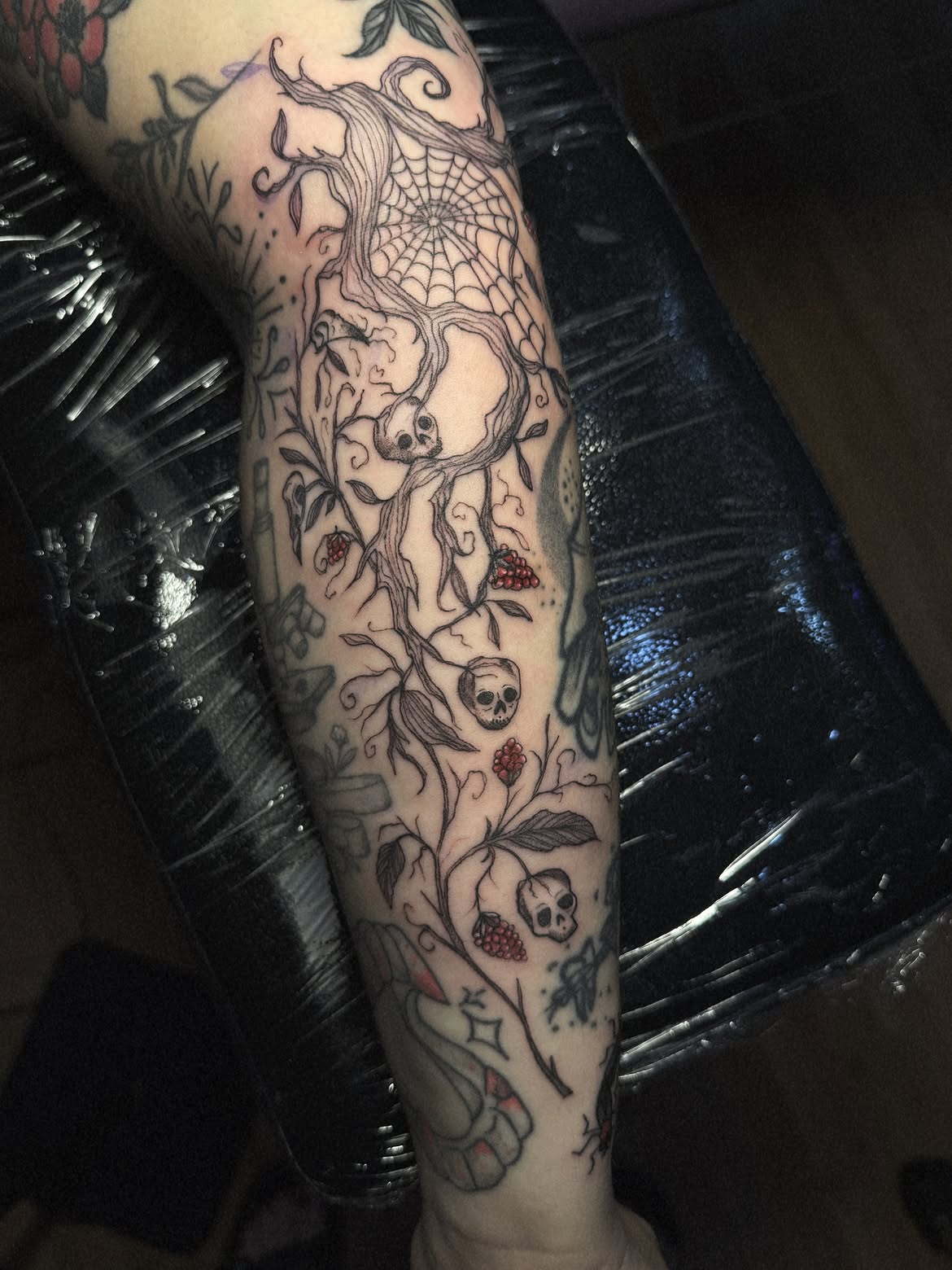 28 Tattoo Filler Ideas 2026: Creative Ways to Complete a Sleeve