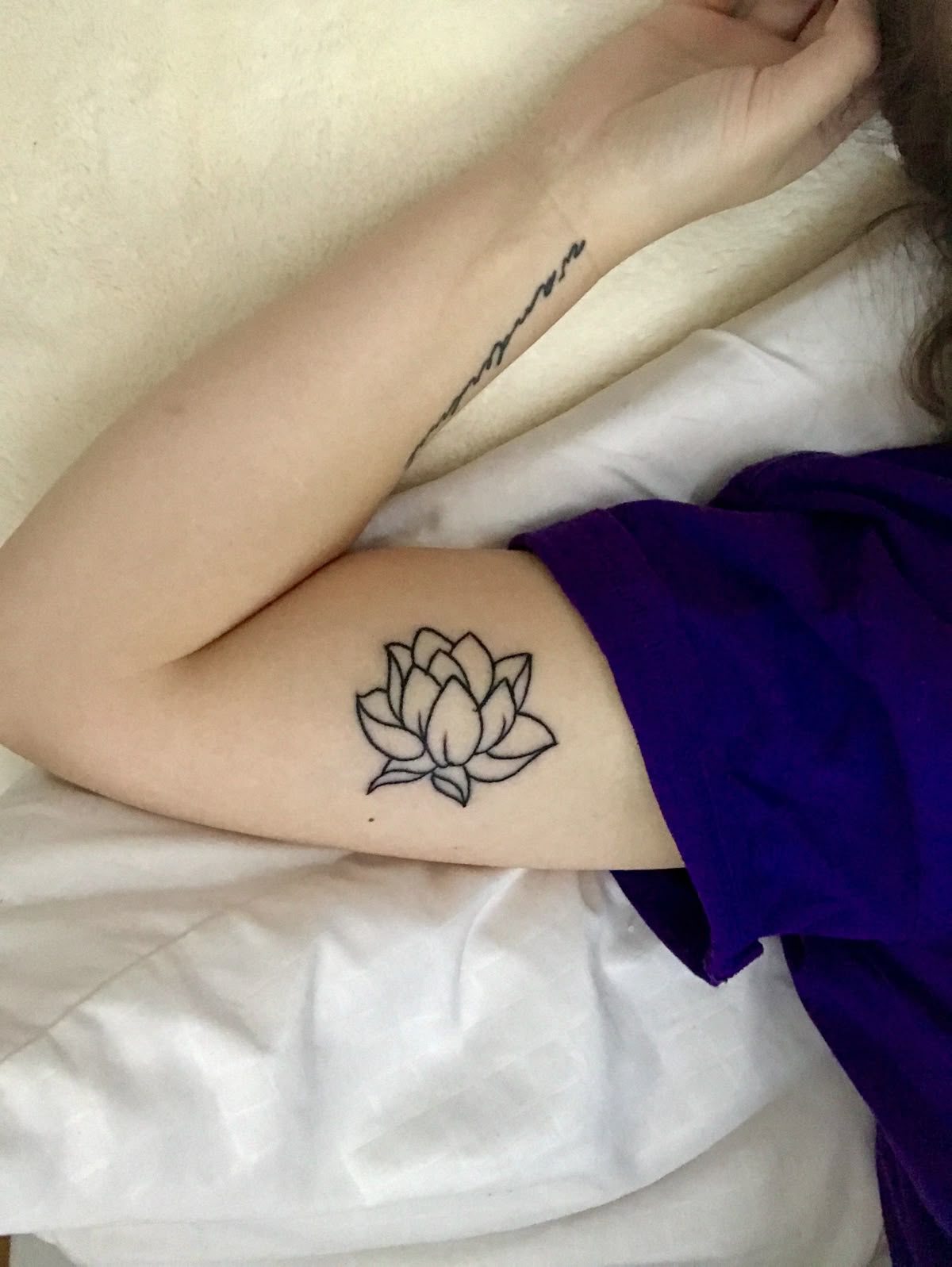 29 Inner Bicep Tattoo Ideas: Meaningful, Feminine and Bold Designs