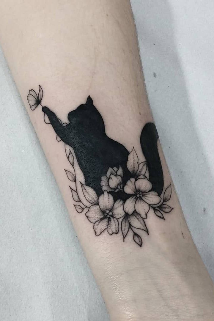 27 Black Cat Tattoo Ideas 2026: Playful, Minimalist and Mysterious Designs