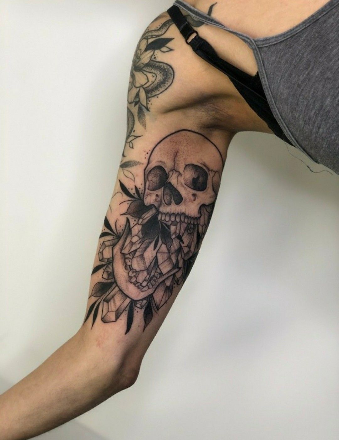 27 Skull Tattoo Designs 2026: Bold Ideas That Blend Dark Art, Symbolism, and Modern Tattoo Trends