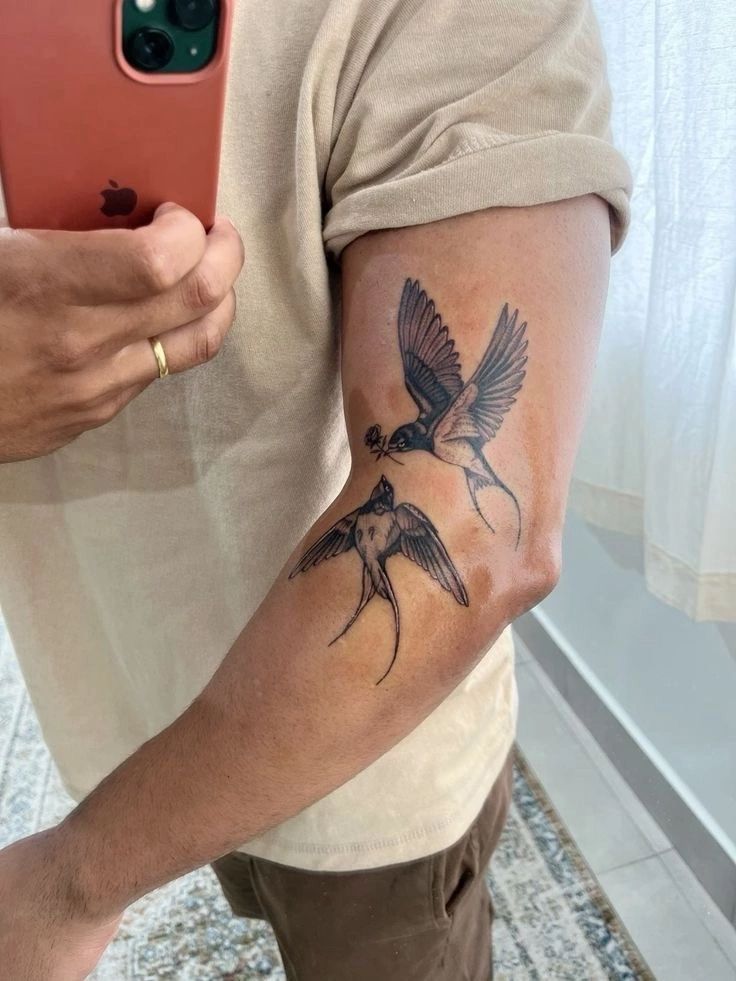 28 Swallow Tattoo Ideas 2026: Elegant Designs, Symbolism and Placement Inspiration