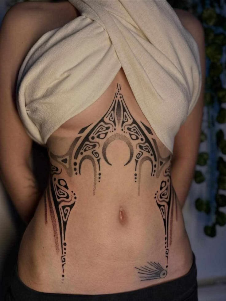 26 Underboob Tattoo Ideas 2026: Designs from Delicate Florals to Bold Blackwork