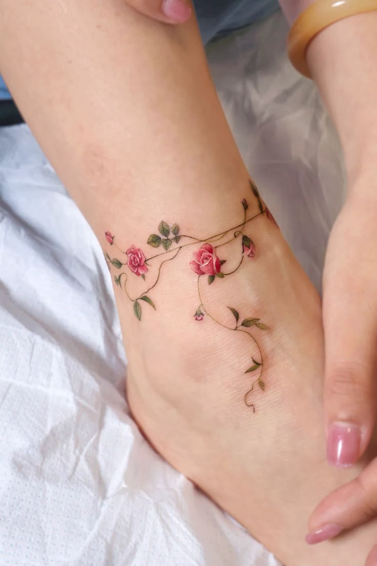 30 Cute Tattoo Ideas: Tiny, Playful, and Meaningful Designs Worth Saving