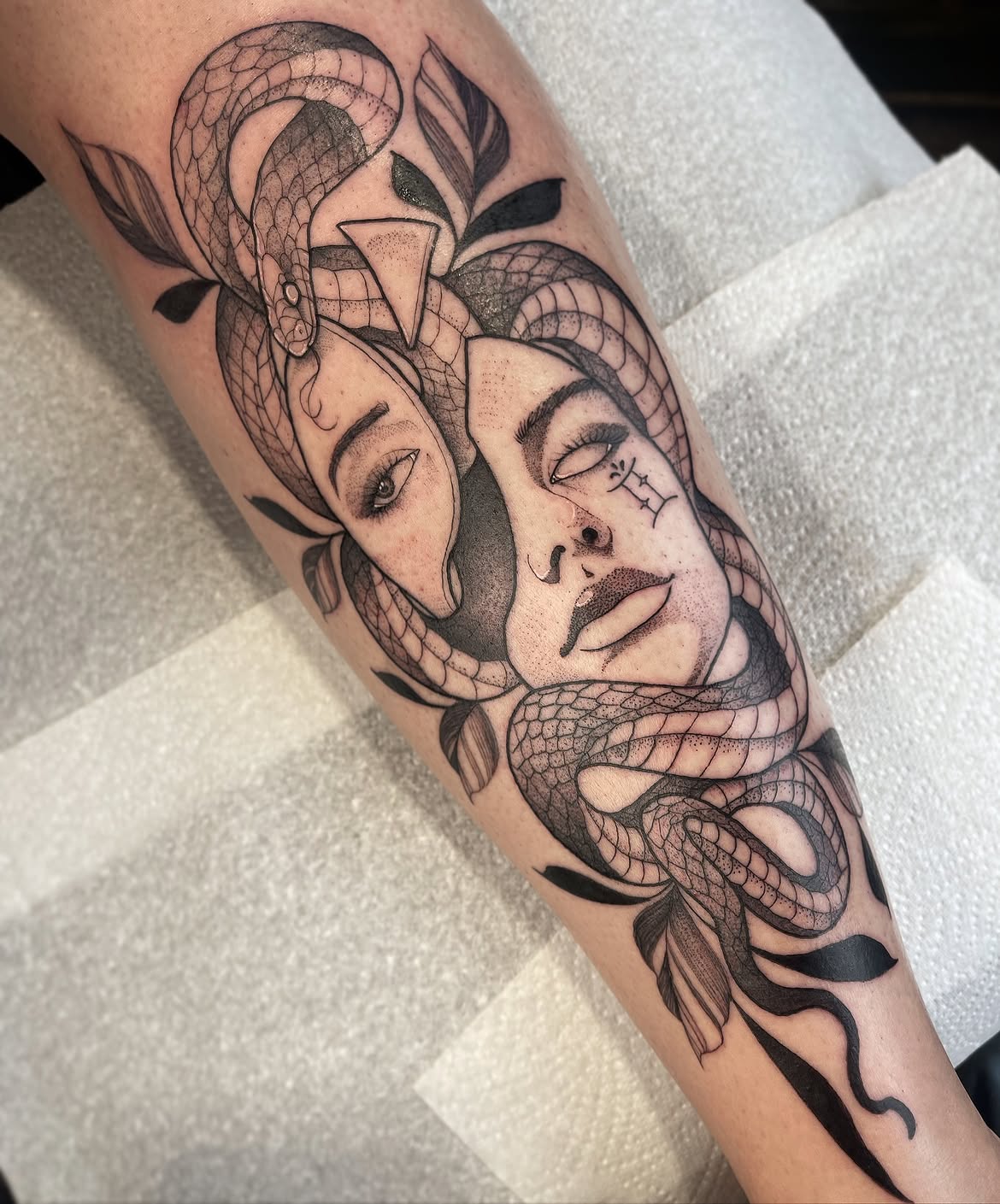 28 Gemini Tattoo Ideas: Creative Designs Inspired by the Twins