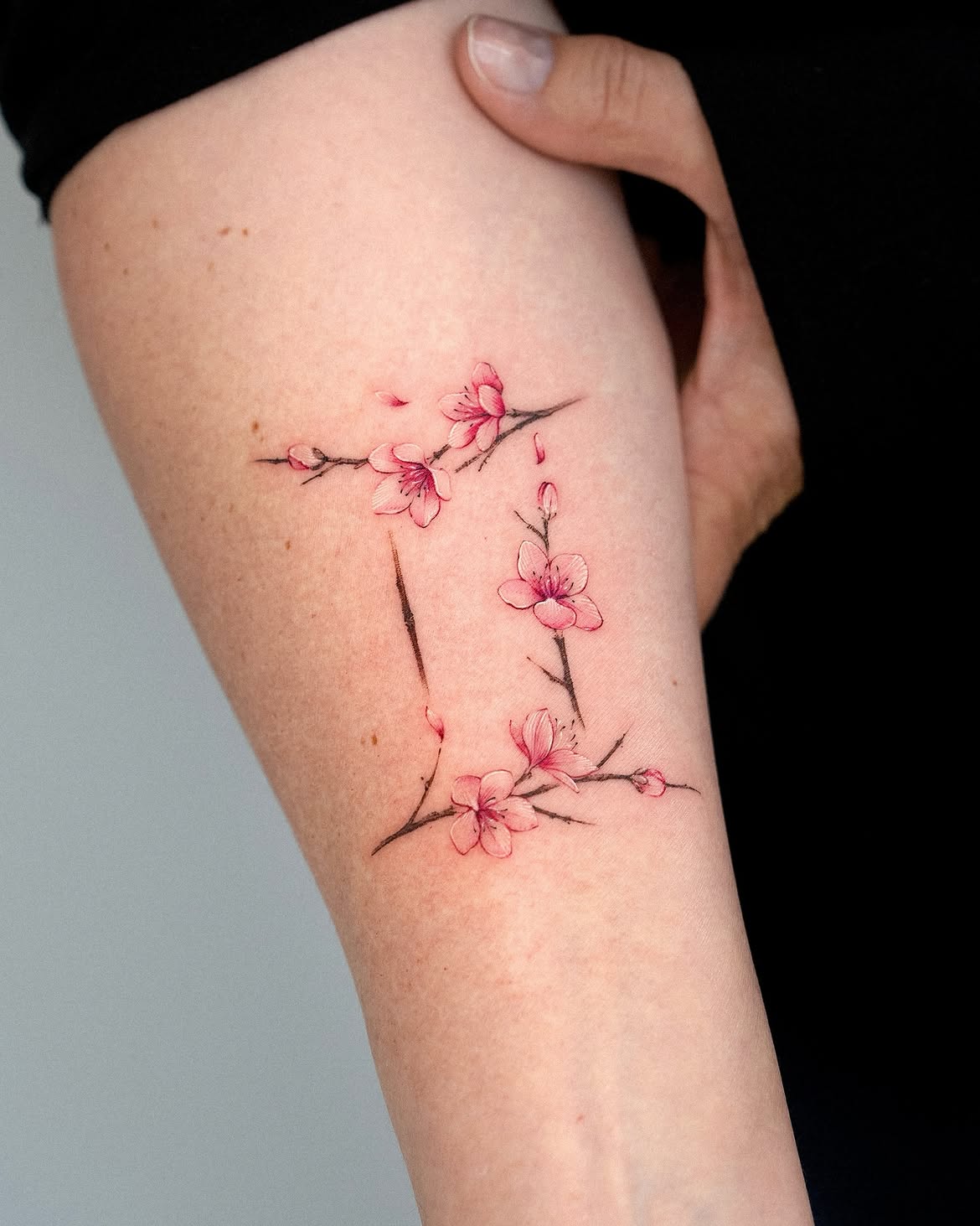 28 Gemini Tattoo Ideas: Creative Designs Inspired by the Twins