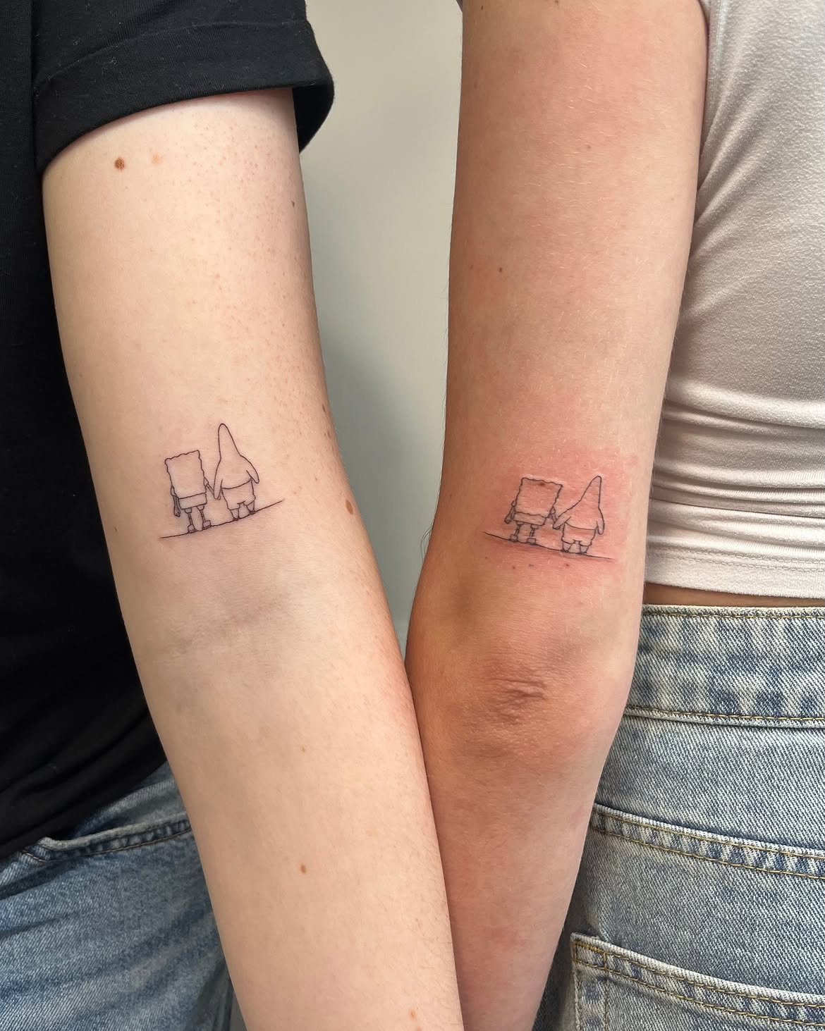 28 Sister Tattoo Ideas That Celebrate a Bond in a Personal Way