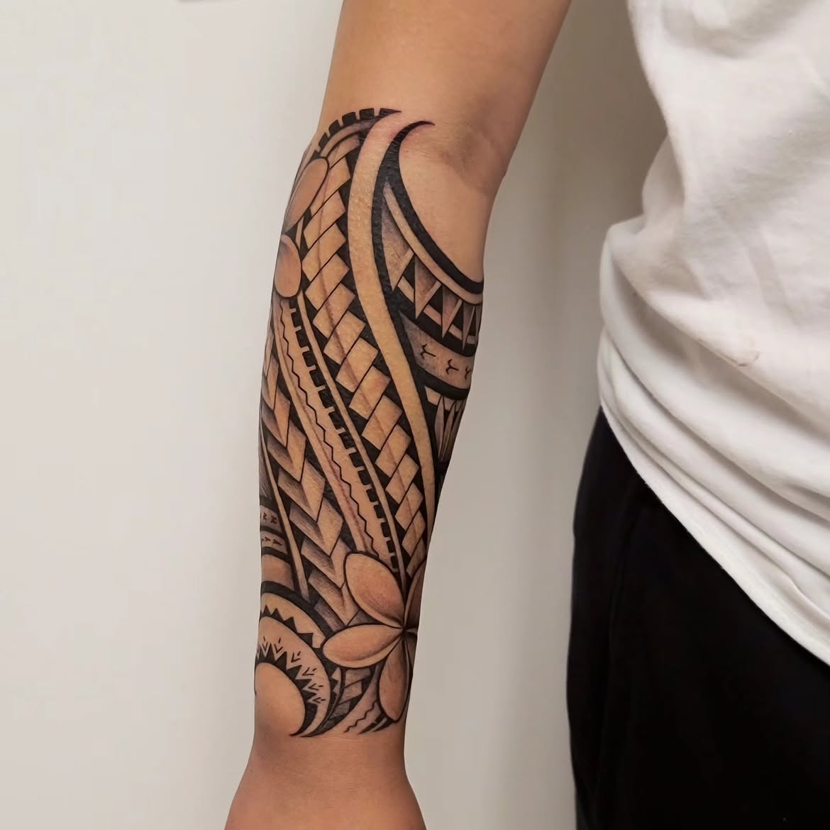 29 Polynesian Tattoo Ideas: Bold Patterns, Powerful Placement, and Modern Tribal Inspiration