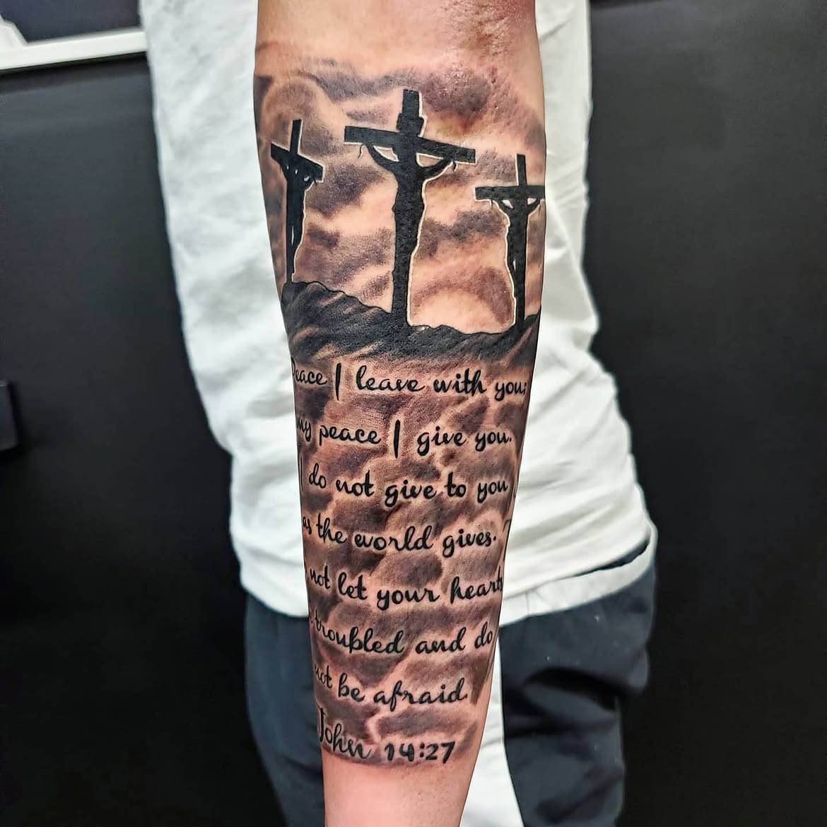 3 Cross Tattoo 26 Ideas: Meaningful Designs Inspired by Faith, Sacrifice, and Strength