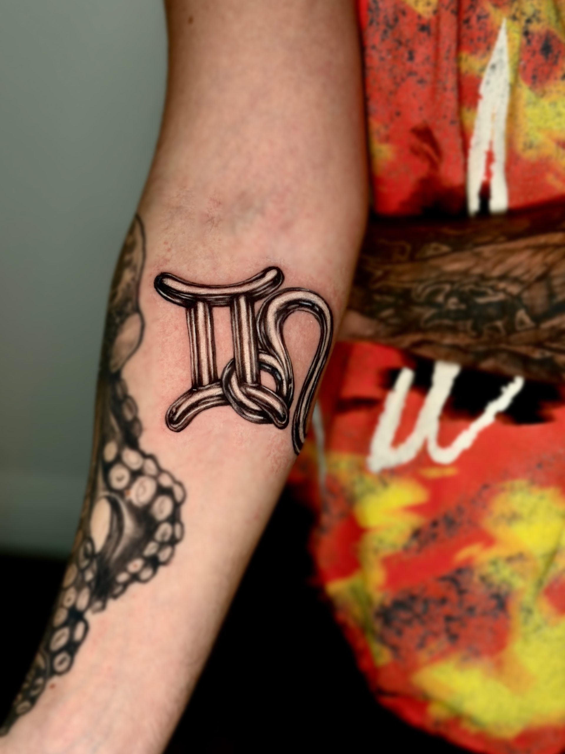 28 Gemini Tattoo Ideas: Creative Designs Inspired by the Twins