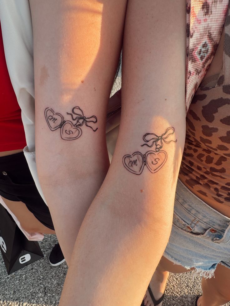 28 Sister Tattoo Ideas That Celebrate a Bond in a Personal Way