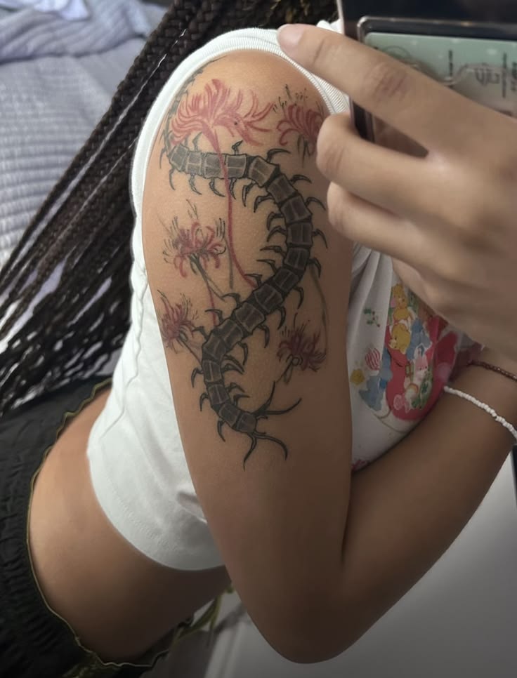 28 Tokyo Ghoul Tattoo Ideas: Dark Manga Art, Spider Lilies, Centipedes and Kaneki-Inspired Designs