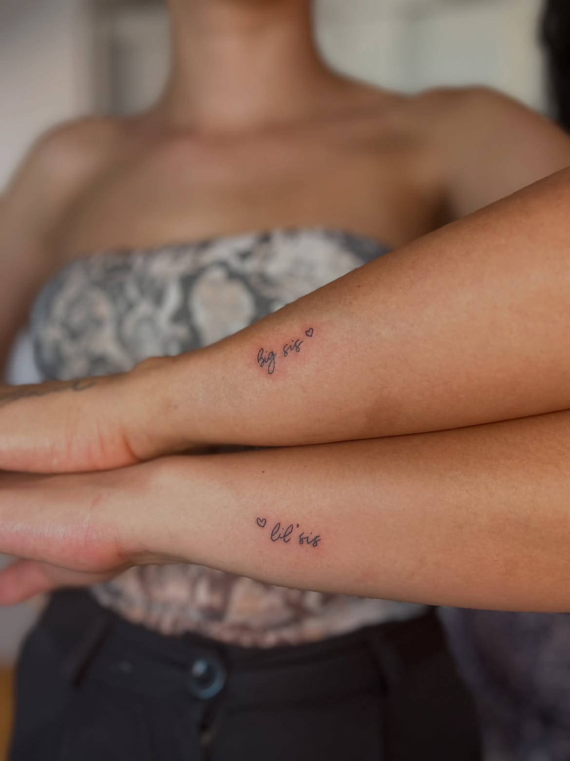 28 Sister Tattoo Ideas That Celebrate a Bond in a Personal Way
