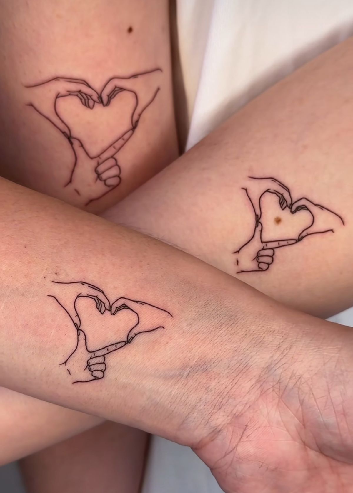 28 Sister Tattoo Ideas That Celebrate a Bond in a Personal Way