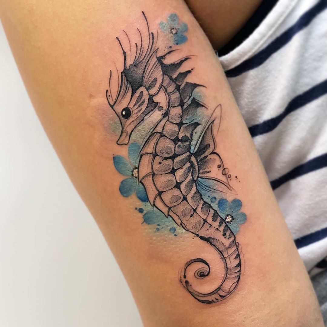 31 Seahorse Tattoo Ideas: Beautiful Designs That Capture the Magic of the Ocean