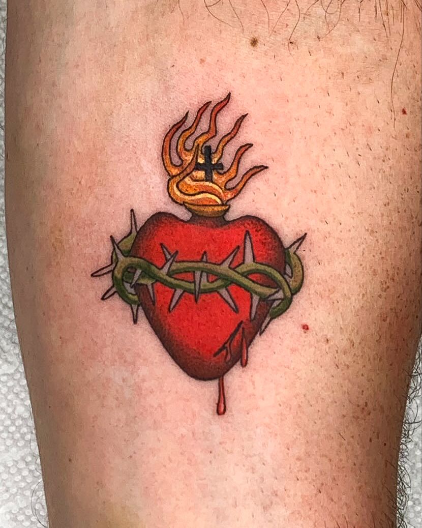 28 Sacred Heart Tattoo Ideas: From Delicate Fine Line Designs to Bold Traditional Ink