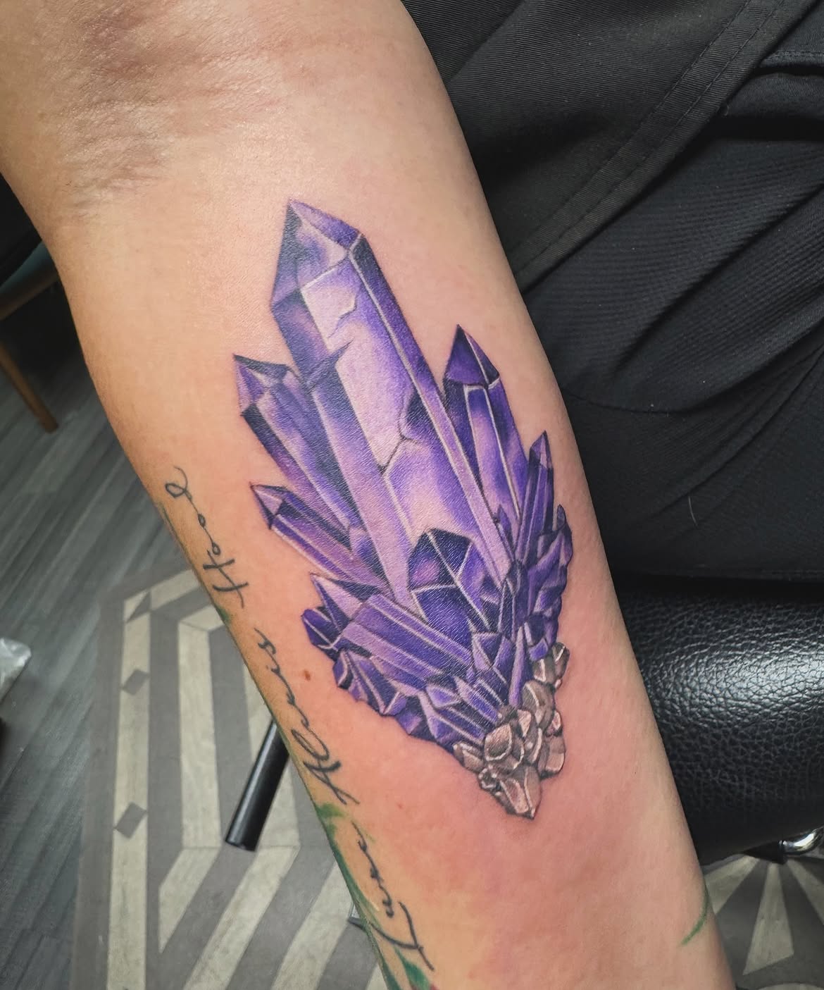25 Crystal Tattoo Ideas: From Delicate Gemstones to Colorful Botanical Designs