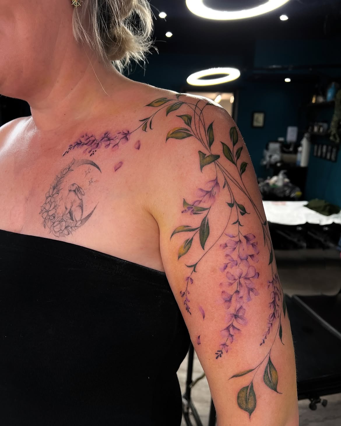 30 Beautiful Wisteria Tattoo Ideas That Capture the Romance of Nature