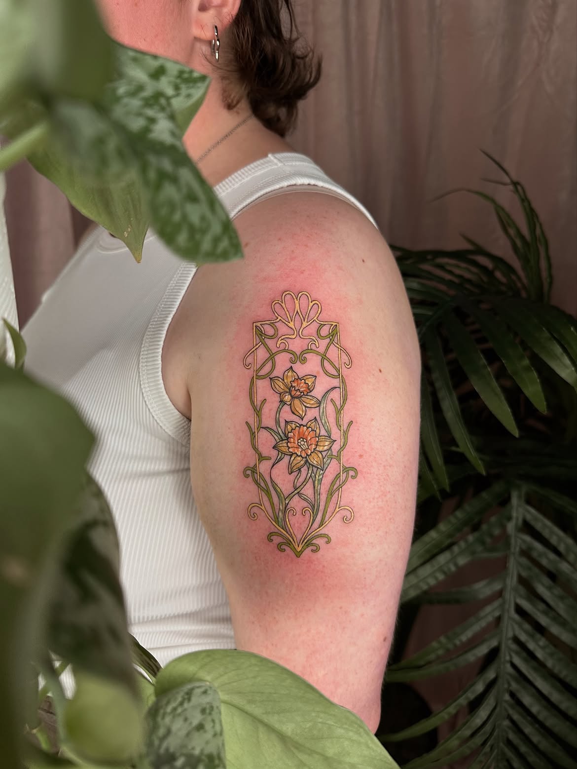 29 Art Nouveau Tattoo Ideas: Floral Lines, Decorative Frames, and Timeless Ornament
