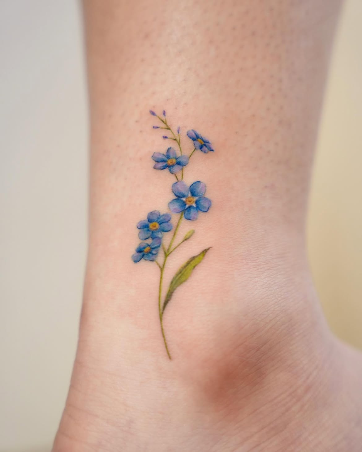 28 Forget Me Not Tattoo Ideas: Delicate Floral Designs with Timeless Meaning