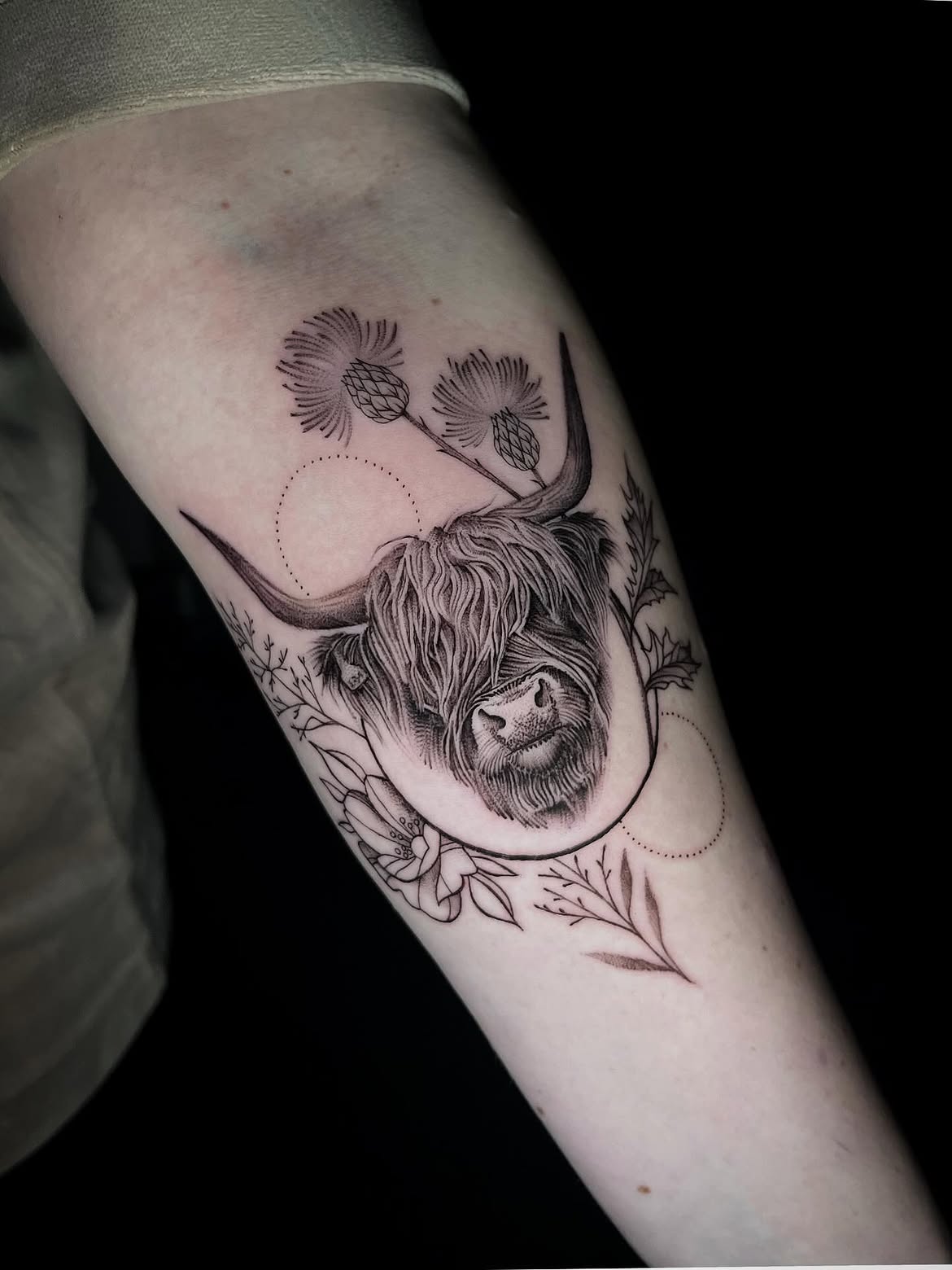 27 Highland Cow Tattoo Ideas: Charming Designs From Minimalist to Colorful