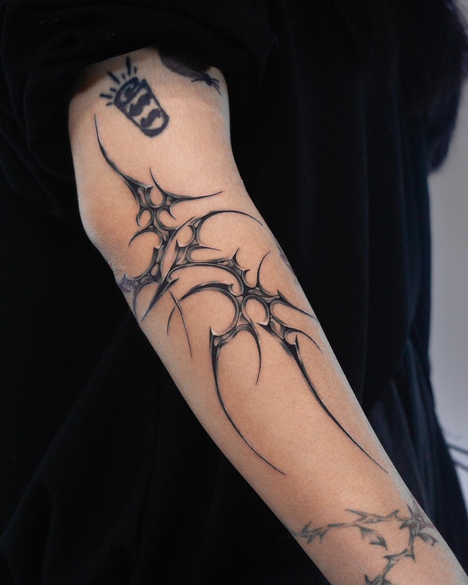 28 Cybersigilism Tattoo Ideas: Dark Lines, Digital Rituals, and Futuristic Body Art