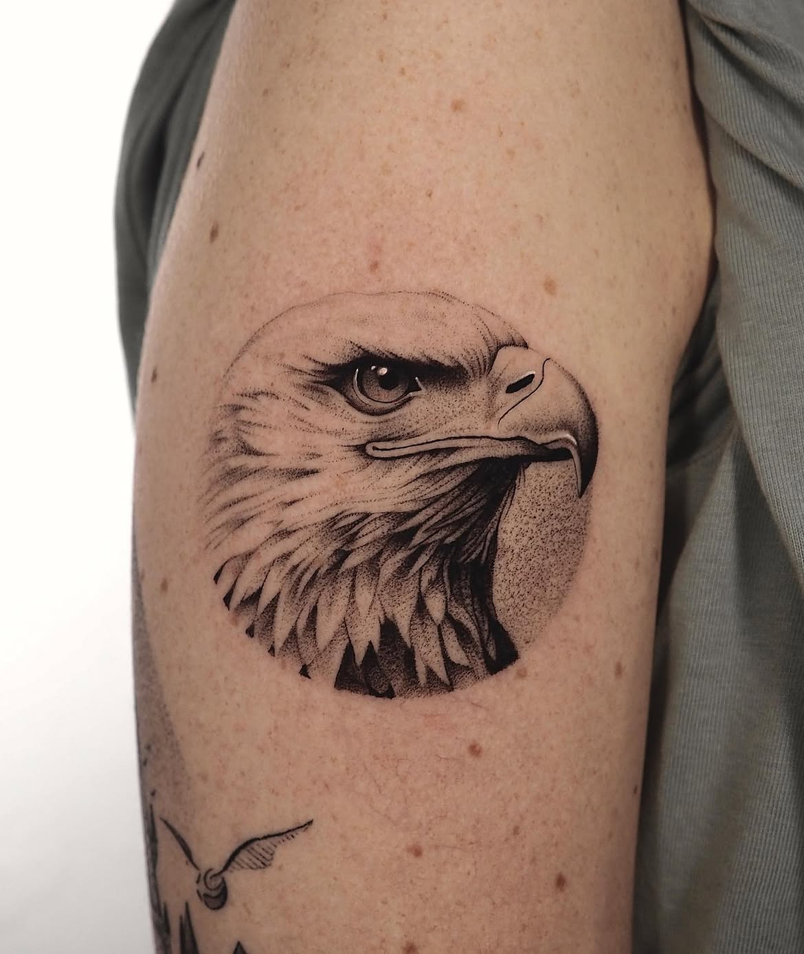 27 Dotwork Tattoo Ideas: From Delicate Stippling to Bold Geometric Mandalas