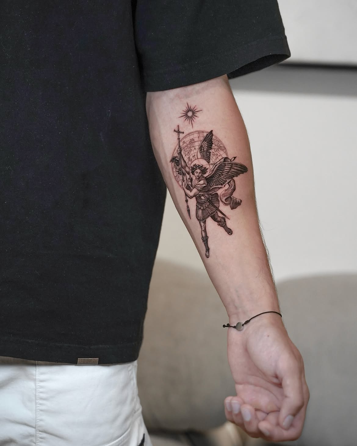 27 Saint Christopher Tattoo Ideas: From Fine Line Protection Symbols to Dramatic Religious Sleeves