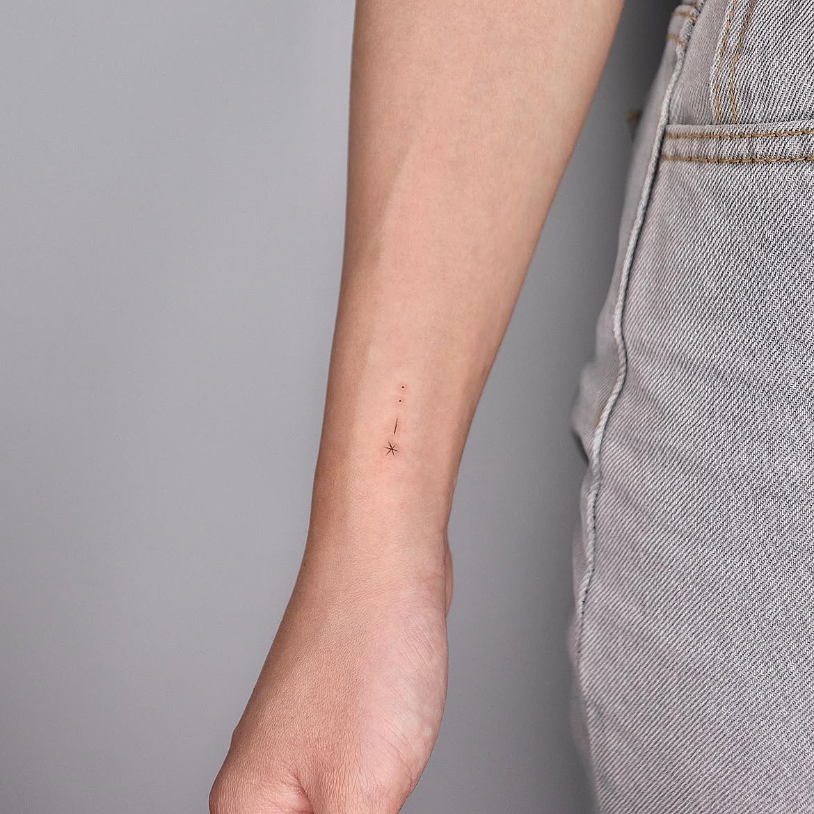 27 Shooting Star Tattoo Ideas: Delicate Designs That Capture Movement, Hope, and Wonder