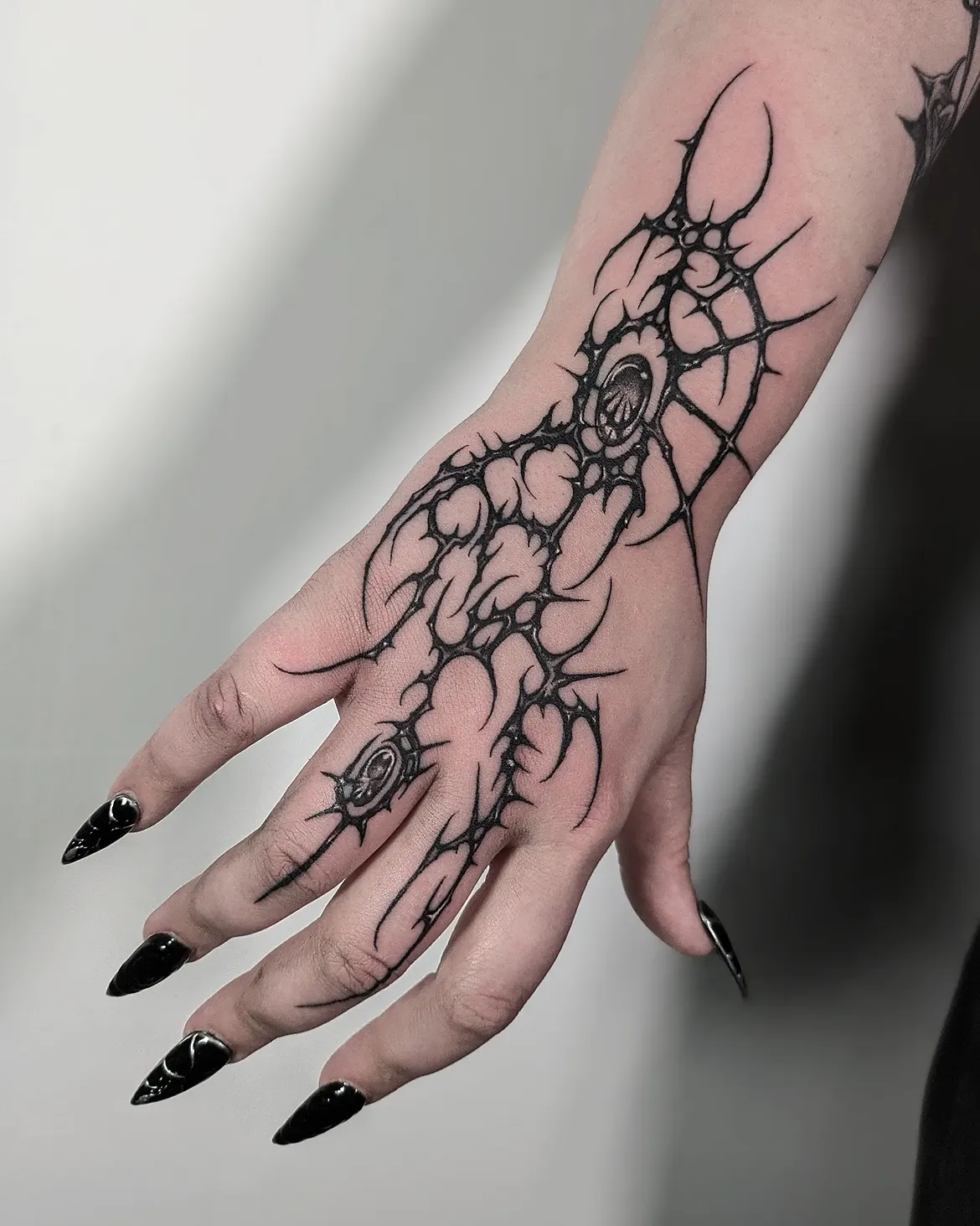 28 Cybersigilism Tattoo Ideas: Dark Lines, Digital Rituals, and Futuristic Body Art