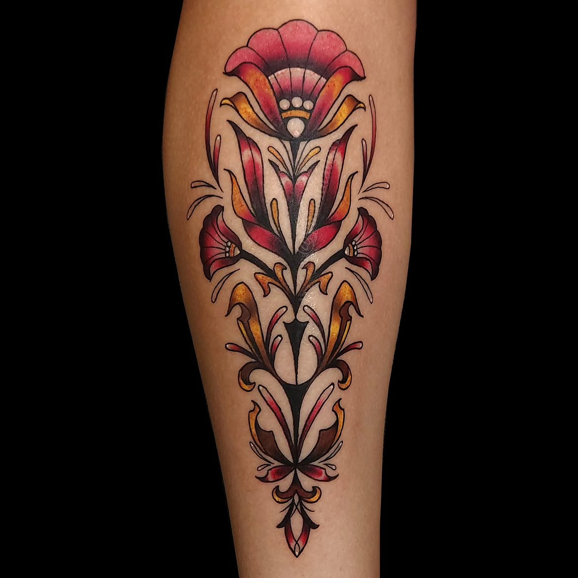 29 Art Nouveau Tattoo Ideas: Floral Lines, Decorative Frames, and Timeless Ornament