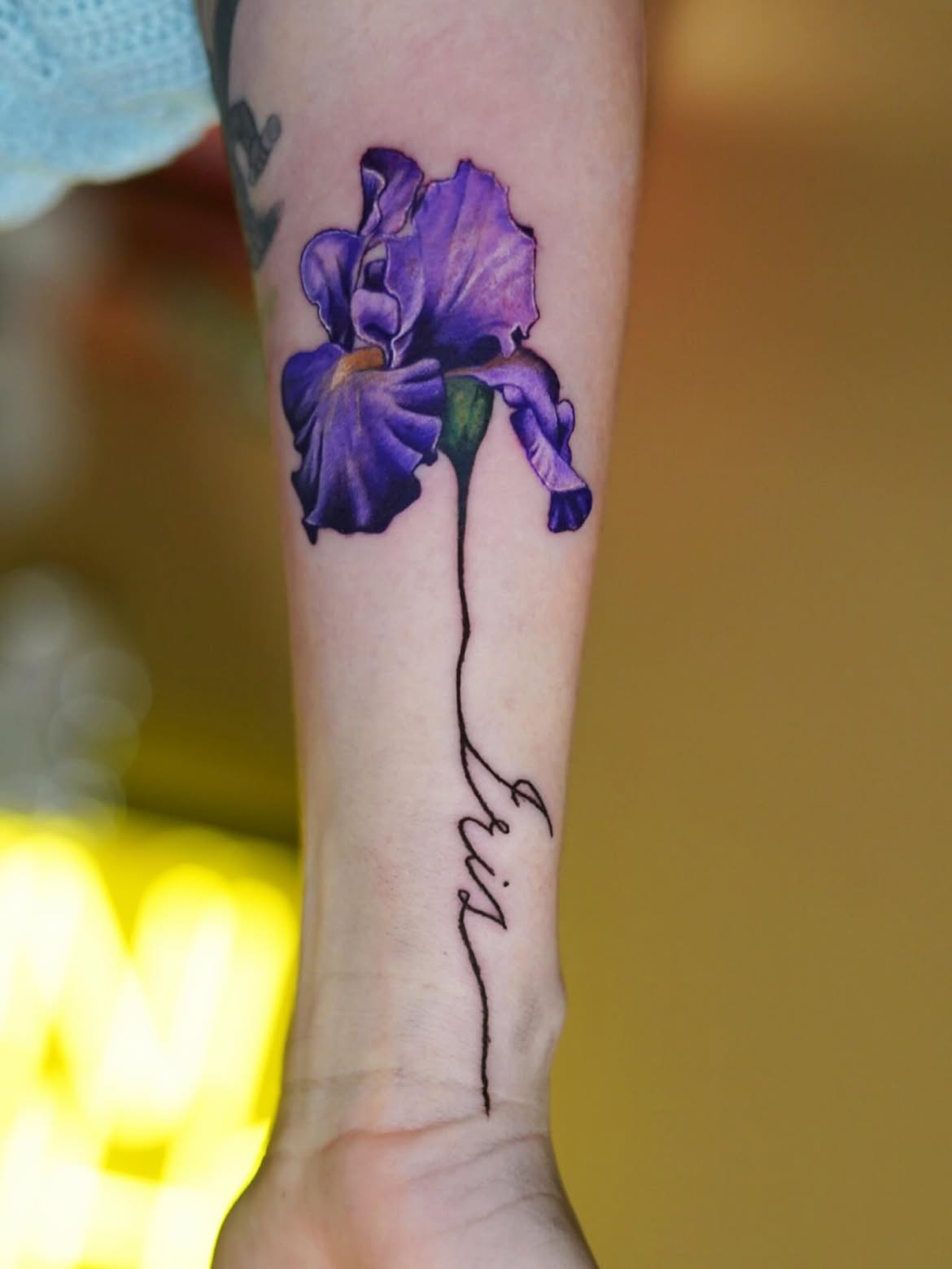 32 Iris Tattoo Ideas: Beautiful Floral Designs From Delicate Fine Line to Bold Color