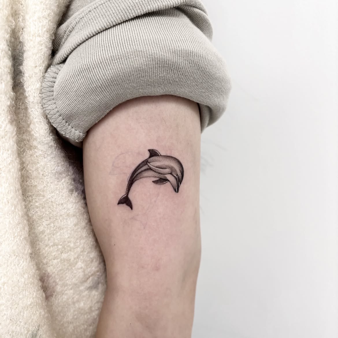27 Dolphin Tattoo Ideas: Beautiful Designs That Capture Freedom, Joy, and Ocean Magic