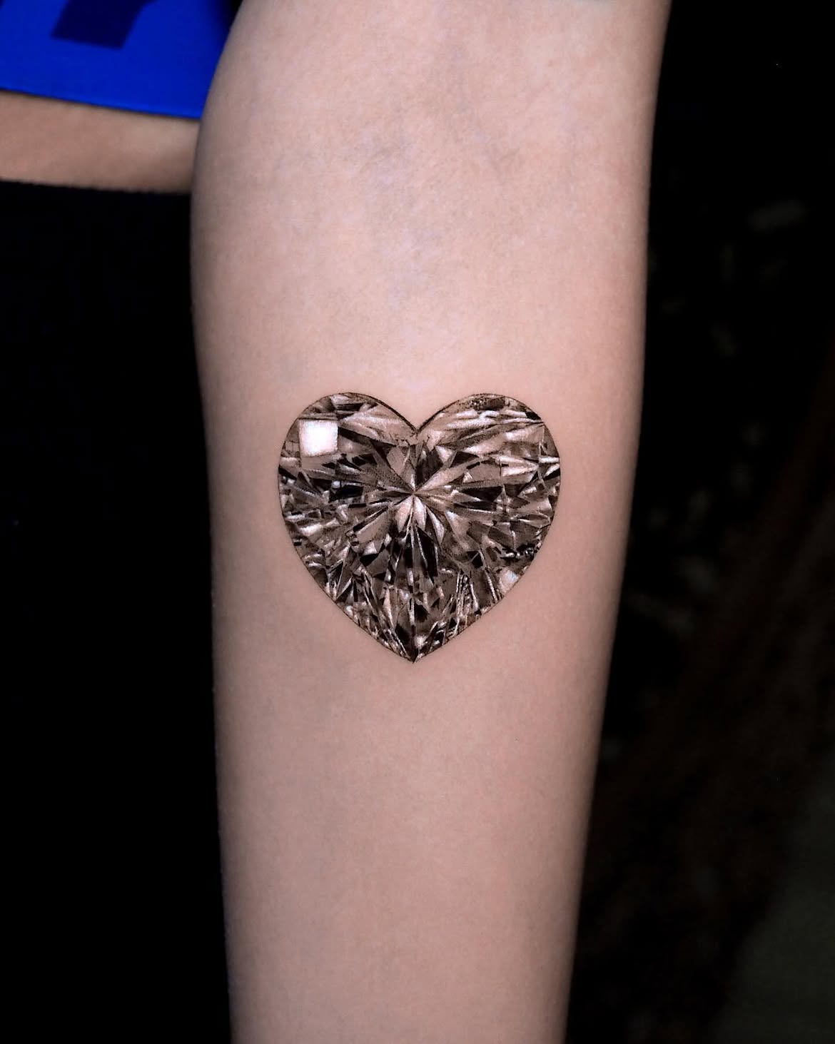 25 Crystal Tattoo Ideas: From Delicate Gemstones to Colorful Botanical Designs