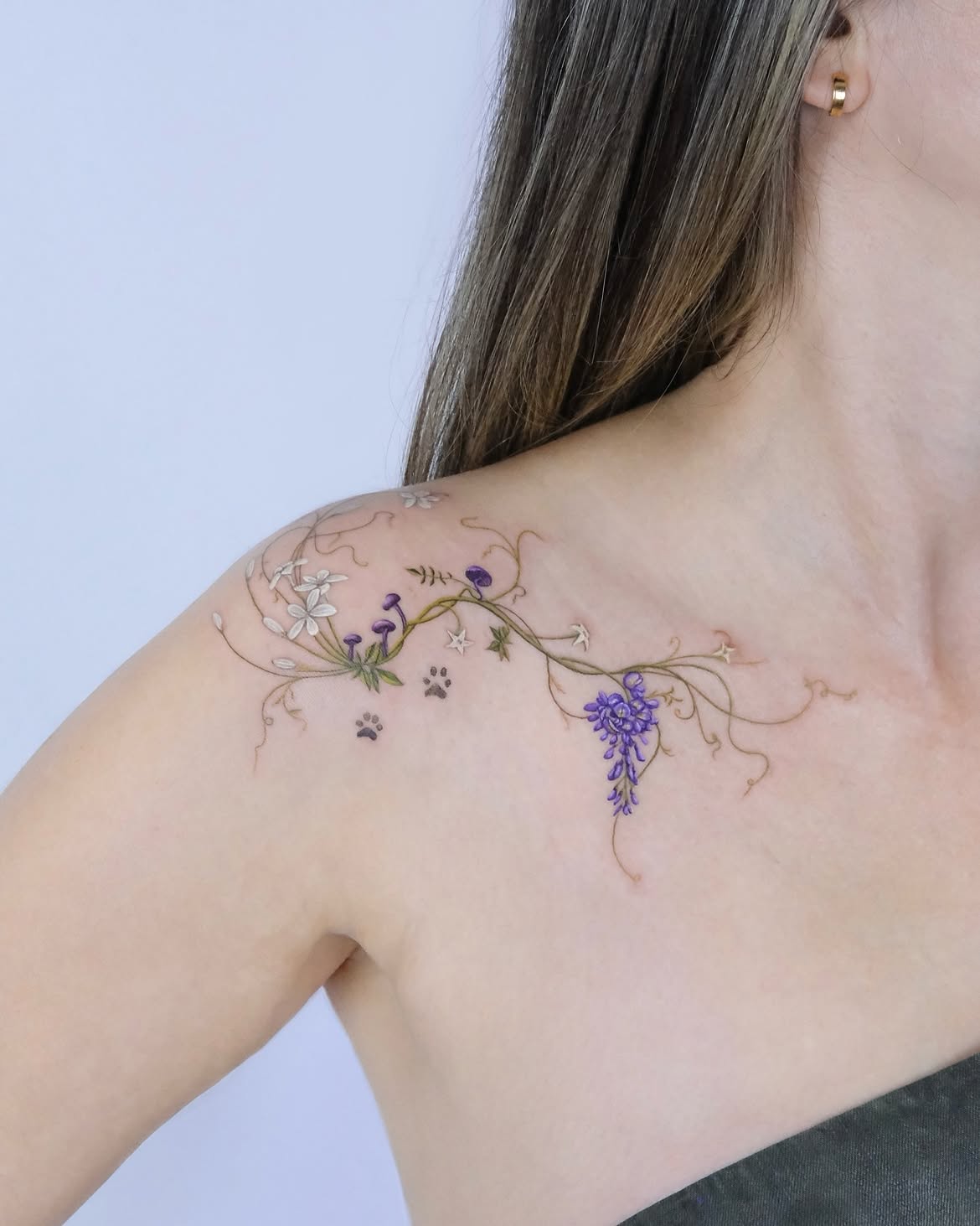 30 Beautiful Wisteria Tattoo Ideas That Capture the Romance of Nature