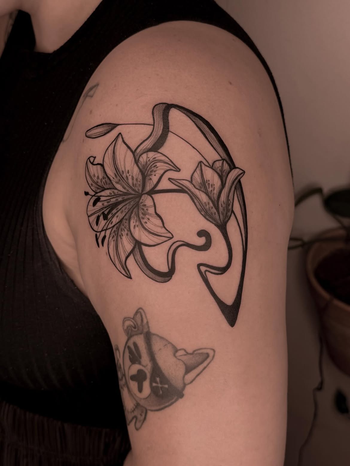 29 Art Nouveau Tattoo Ideas: Floral Lines, Decorative Frames, and Timeless Ornament