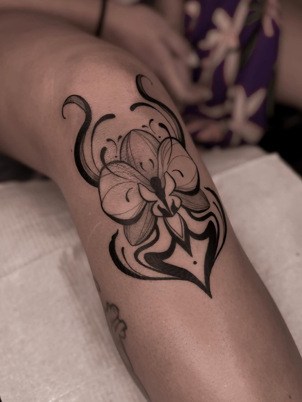 29 Art Nouveau Tattoo Ideas: Floral Lines, Decorative Frames, and Timeless Ornament