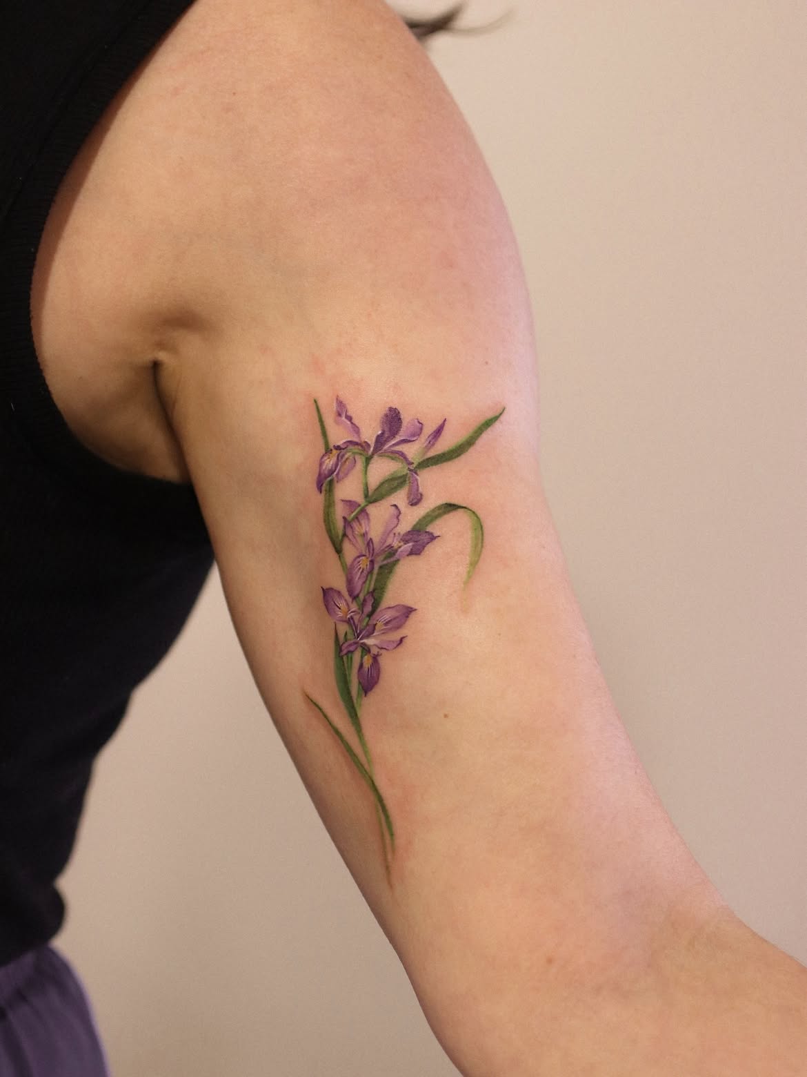 32 Iris Tattoo Ideas: Beautiful Floral Designs From Delicate Fine Line to Bold Color
