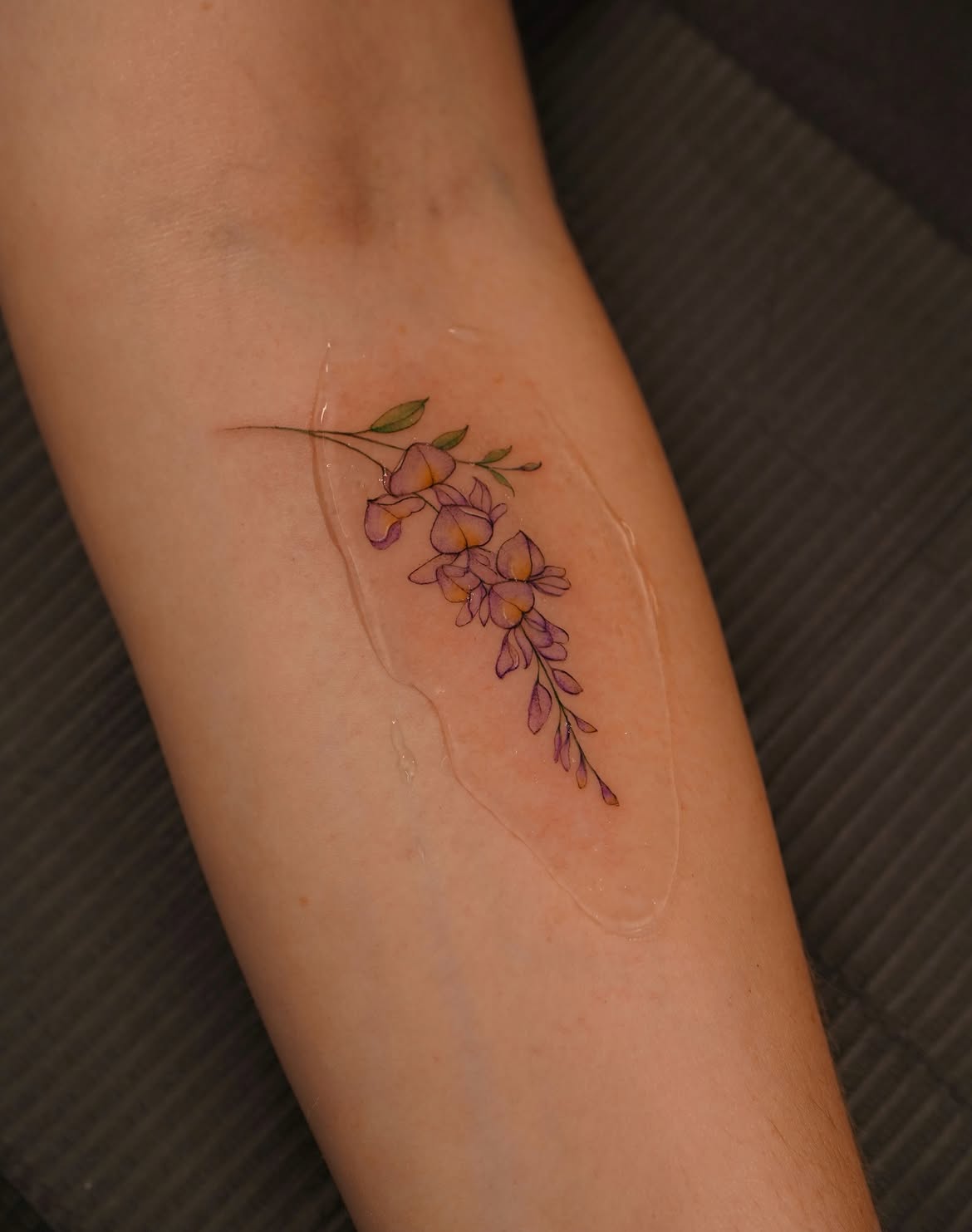 30 Beautiful Wisteria Tattoo Ideas That Capture the Romance of Nature